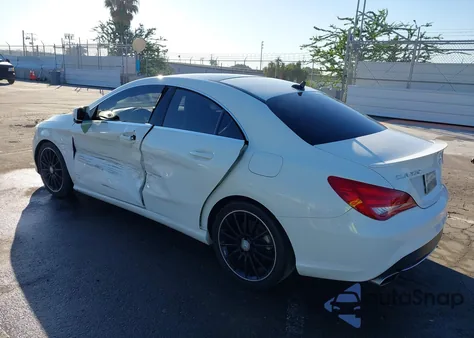 2014 Mercedes-Benz Cla 250 z USA, uszkodzony, nr VIN WDDSJ4EB6EN132042